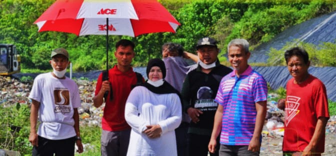 Wakil Bupati Touna, Surya,S.Sos.,M.Si Pimpin Langsung Gerakan Membersihkan Sampah Kota dk Wilayah Kelurahan Bailo