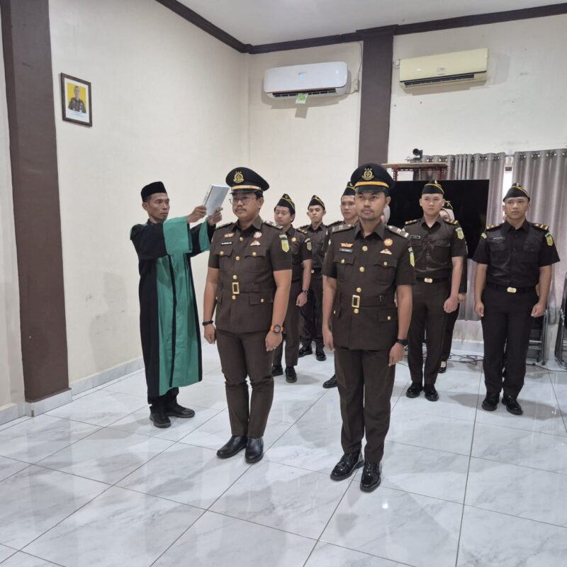 Pengambilan Sumpah Jabatan Kepala Seksi Tindak Pidana Umum (Kasi Pidum) dan Kepala Seksi Pemulihan Aset dan Pengelolaan Barang Bukti (Kasi PABB).
