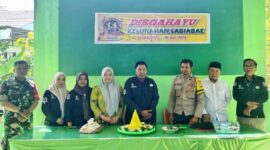 Foto : Pemerintah Kelurahan Labiabae Gelar Syukuran Hari Ulang Tahun dan Pemberian Penghargaan
