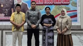 Bupati Ilham Lawidu dan Wakil Bupati Surya Lapasiri Saat Foto Bersama Dengan Kejari Touna Riszky Fachrurrozi di Kegiatan Ramah Tamah.