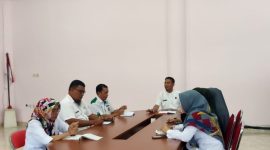 Kepala BPKAD Touna, Rismanto Laide Pimpin Rapat Bersama Kepala Bidang dan Staf