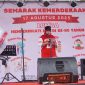 Wakil Bupati Touna, Surya Saat Memberikan Sambutan Pada Kegiatan Jalan Santai Car Free Day.
