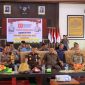 Wabup Touna, Surya Lapasiri Didampingi Ketua DPRD, Gusnar A. Suleman Hadiri Launching Gerakan Pangan Murah Secara Virtual Melalui Zoom Meeting. 