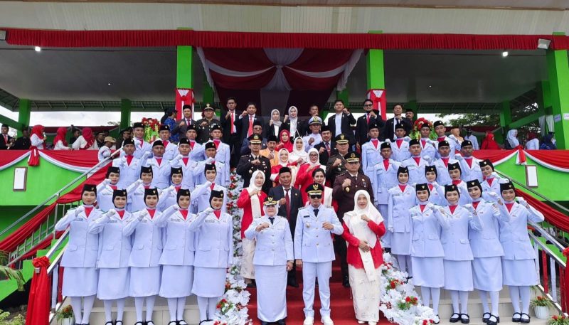 Bupati Touna, Ilham Lawidu Bertindak Sebagai Inspektur Upacara HUT Kemerdekaan Republik Indonesia