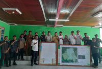 Kakan Pertanahan Touna, Said Salim Niode Pimpin Rapat Pengumuman Hasil Inventarisasi dan Identifikasi Pengadaan Tanah Pembangunan Sekolah Rakyat di Desa Betaua Kecamatan Tojo