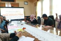 Plt. Kepala Disdikpora Samudin Tanciga Pimpin Langsung Rapat Forum Konsultasi Publik.