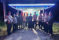 Kapolres Touna, AKBP Yanna Djayawidya, SIK.,MH Saat Melakukan Pengecekan Pos Kamling Yang Berada di Wilayah Kecamatan Ampana Kota.