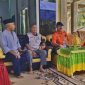 Sekda Touna, Alfian Matajeng Saat Menghadiri Sunatan Masal Gratis Yang Dilaksanakan Oleh Baznas di Desa Pusungi Kecamatan Ampana Tete.
