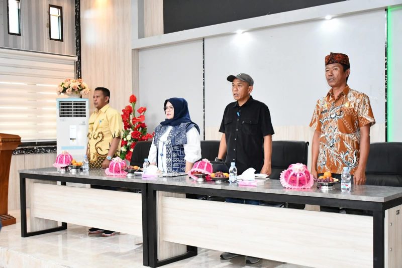 Wakil Bupati, Surya Lapasiri Pimpin Rapat Koordinasi Tim Percepatan Penurunan Stunting.