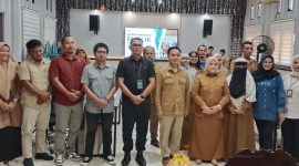 Wakil Bupati Touna, Hj.Surya Lapasiri Hadir Sekaligus Membuka Kegiatan Konsultasi Publik. 