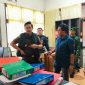 Tim Pidsus Kejari Touna Saat Melakukan Penggeledahan di Kantor KPUD Touna.