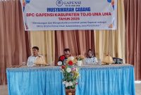 Mewakili Bupati, Asisten III Bidang Administrasi Umum, Alimudin Muhammad Membuka Muscab BPC Gapensi Touna.