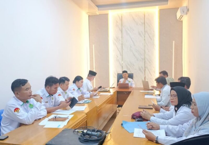 Kakan Kemenag Touna, Syafruddin Memimpin Rapat Evaluasi Proker Sekaligus Penyusunan Pelaksanaan Program 2026.