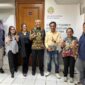 Kadispar Touna, Asrin Soga Saat Melakukan Kunjungan Strategi Dengan Direktur Kawasan Konservasi Kementerian Kehutanan RI.
