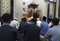 Bupati Touna, Ilham Lawidu Pimpin Tim Safari Ramadhan di Masnid Tsamaratul Ukhuwwah.