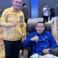 Pimpinan Bank Sulteng Touna, Fikri Adam Saat Foto Bersama Dengan Bupati Ilham Lawidu Usai Mengikuti Rapat Umum di Kota Palu.