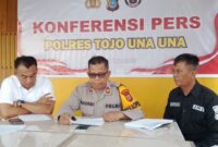 Wakapolres Touna, Kompol Mulyadi Pimpin Konferensi Pers.