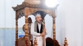 Bupati Touna, Ilham Lawidu Sebagai Khatib Sholat Idul Fitri.
