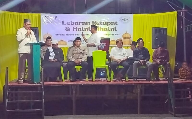 Sekda Touna, Alfian Matajeng Saat Memberikan Sambutan di Perayaan Malam Ketupat.