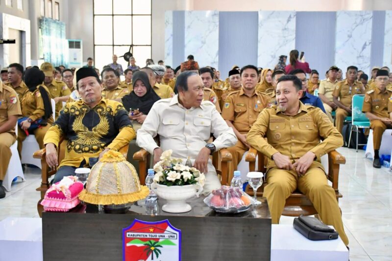 Anggota Komisi XI DPR RI, H. Muhidin Mohammad Said, SE., M. B. A Menghadiri Workshop Evaluasi Pengelolaan Keuangan dan Pembangunan Desa di Touna.