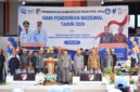 Bupati Touna, Ilham Lawidu Pimpin Upacara Peringatan Hari Pendidikan Nasional.