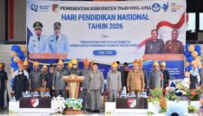 Bupati Touna, Ilham Lawidu Pimpin Upacara Peringatan Hari Pendidikan Nasional.
