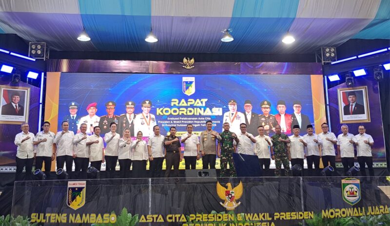Bupati Touna, Ilham Lawidu Saat Menghadiri Rapat Koordinasi Asta Cita di Morowali. (Foto : Linda/Prokopim)