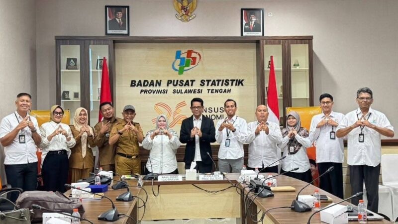 Wabup Touna, Surya Lapasiri Saat Melakukan Audensi di Kantor BPS Sulteng. (Foto :Linda/Prokopim).