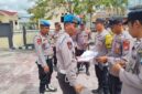 Tim Propam Saat Melakukan Pemeriksaan Terhadap Personel Terkait Kelengkapan.