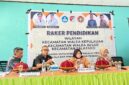 Wabup Touna Surya Lapasiri Saat Memimpin Raker Pendidikan di Kecamatan Kepulauan.