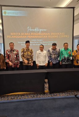 Bupati Touna Hadiri Penandatanganan Berita Acara Verifikasi Penanganan Indikasi Pelanggaran Pemanfaatan Ruang