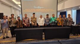 Bupati Touna, Ilham Lawidu Saat Menghadiri Kegiatan Penandatanganan Berita Acara Verifikasi Penanganan Indikasi Pelanggaran Pemanfaatan Ruang di Jakarta.