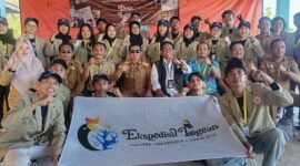 Bupati Ilham Lawidu Saat Menerima Langsung Mahasiswa Program KKN-PPM UGM Gelombang II di Desa Lebiti Kecamatan Togean.