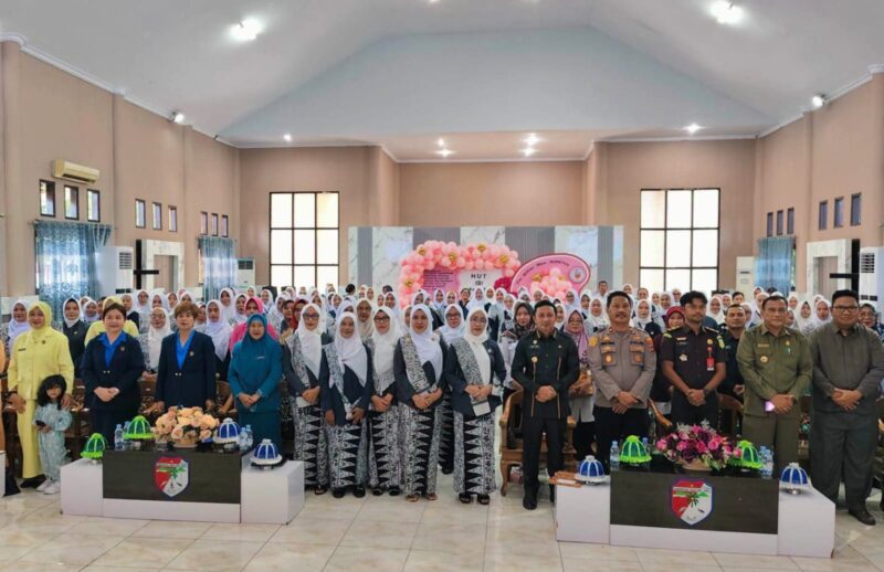 Bidan Memiliki Peran Strategis Dalam Menentukan Kualitas Generasi Masa Depan dan Kemajuan Daerah.
