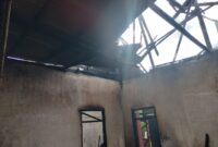 Kesal Permintaan Menikah Belum Dipenuhi, Seorang Anak Bakar Rumah Orang Tuanya Yang Berada di Jalan Srikaya Kelurahan Bailo Kecamatan Ampana Kota.
