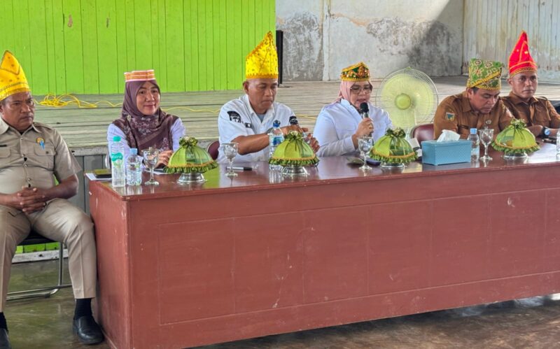 Wakil Bupati Touna, Surya Lapasiri Pimpin Rapat Pemutakhiran DTSEN di Enam Kecamatan Kepulauan.