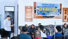 Asisten Administrasi Umum Sekretariat Daerah Tojo Una-Una, Alimudin Muhammad Melaunching Perdana Operasional Kapal Speedboat SB Numa Express Rute Ampana-Wakai.