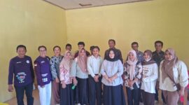 Wakil Bupati Touna, Surya Lapasiri Saat Melakukan Pemantauan Terhadap Pelaksanaan Pemutakhiran DTSEN di Wilayah Kecamatan Ulubongka.