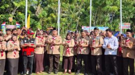 Wakil Bupati, Surya Lapasiri Pimpin Upacara Pembukaan Perkemahan Satuan Karya Bakti Husada di SMK Negeri Ampana Kota.