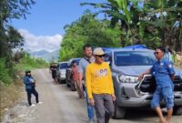 Bupati Ilham Lawidu Meninju Ruas Jalan Penghubung Desa Uematopa Kecamatan Ulubongka dan Desa Bulan Jaya Kecamatan Ampana Tete.