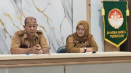 Dinas Kesehatan Touna Melakukan Evaluasi Standar Pelayanan Melalui Forum Konsultasi Publik.