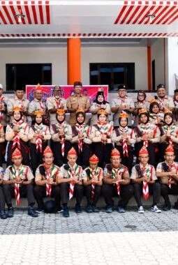 Wabup Touna Melepas Kontingen Pramuka Mengikuti Jambore Nasional