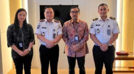 Kalapas Ampana Saat Foto Bersama Dengan Pimpinan BRI Cabang Ampana.