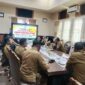 Kepala Dinas Pendidikan dan Kebudayaan Tojo Una-Una, Aspan Taurenta Memimpin Rapat Konsultasi Publik.