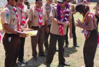 Bupati Ilham Lawidu Saat Menghadiri Kemah Kembara di Desa Olilan Kecamatan Walea Kepulauan Dalam Rangka Memperingati Hari Pramuka Ke-65 Tahun.