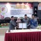 Ketua dan Wakil Ketua DPRD Bersama Wakil Bupati Saat Melakukan Penandatanganan Nota  Kesepakatan Rancangan KUA dan PPAS APBD 2027 serta Penetapan Ranperda tentang Pertanggungjawaban Pelaksanaan APBD 2025.