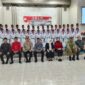 Wabup Touna, Surya Lapasiri Kukuhkan 33 Anggota Paskibraka Yang Akan Bertugas Mengibarkan Bendera Merah Pada Upacara Hari Kemerdekaan Republik Indonesia Ke-81 Tahun.