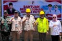 Bupati Ilham Lawidu, Menyerahkan Program Bantuan Bedah Rumah Merah Putih di Kecamatan Tojo Barat.
