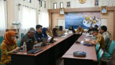 Sekda Touna Alfian Matajeng Memimpin Rapat FGD RDTR dan KLHS di Ruang Rapat Kantor Bupati.