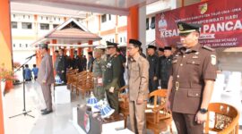 Sekda Touna, Alfian Matajeng Saat Memimpin  Upacara Peringatan Hari Kesaktian Pancasila.